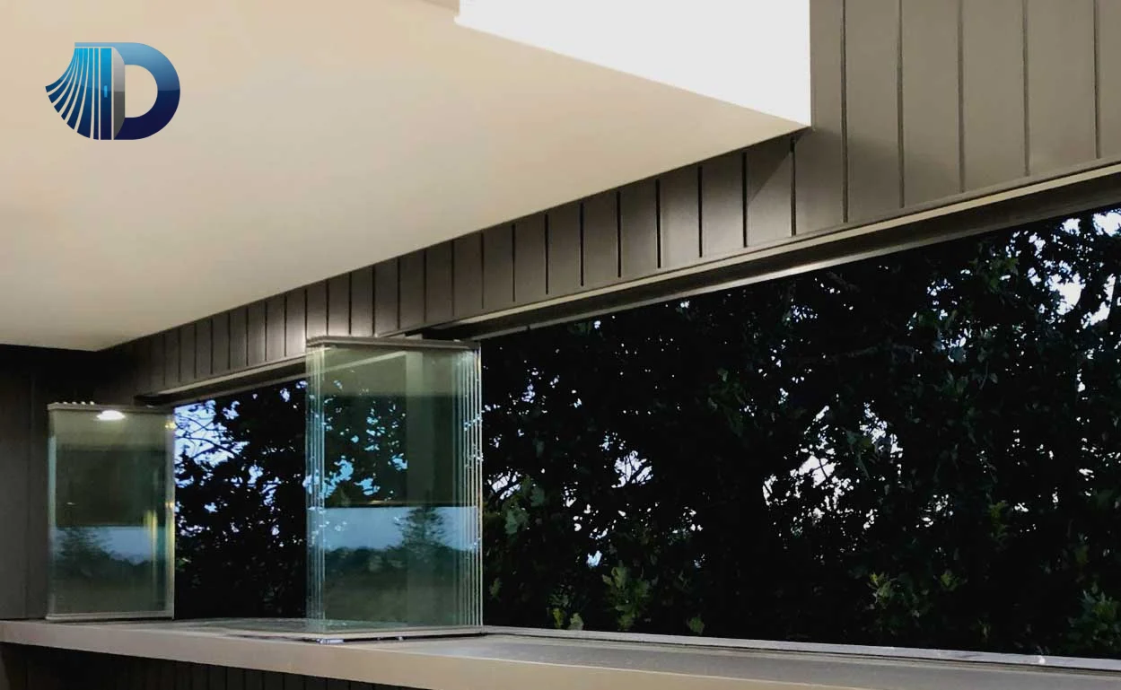 تراس شیشه ای